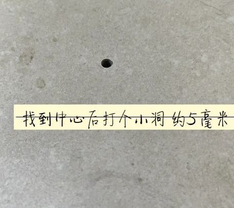 迁安瓷砖空鼓维修公司专业解答在瓷砖铺贴过程中，如果砂料搅拌不均匀，将会带来以下问题
